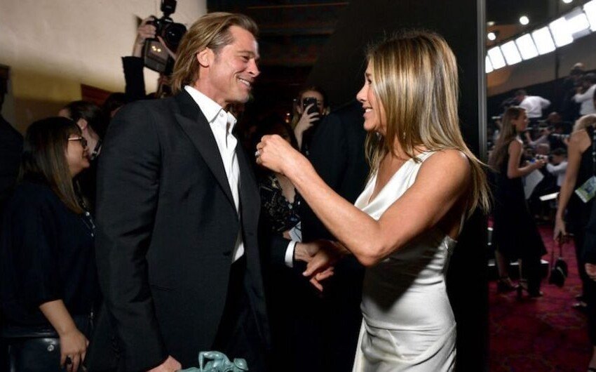  Jennifer Aniston y Brad Pitt Se reunen de nuevo