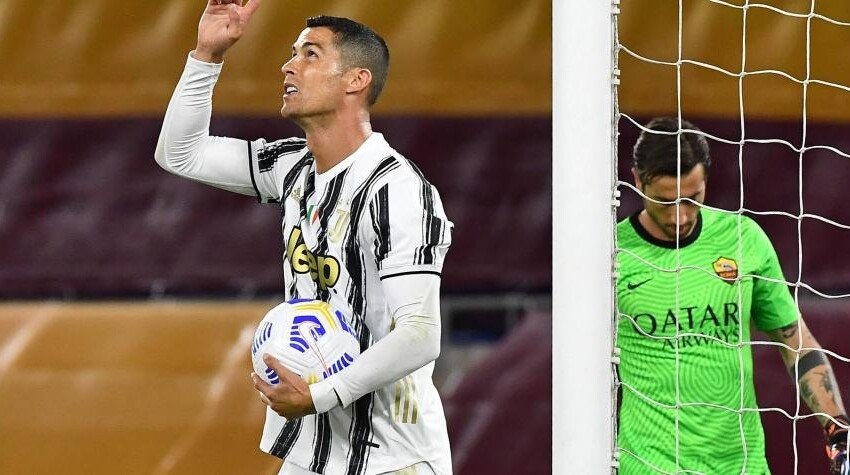 Asaltan casa de Cristiano en Madeira para robarle una camiseta firmada