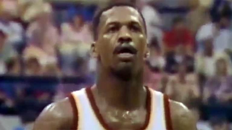  Murió Eddie Johnson, el ex All Star de la NBA que había sido condenado a cadena perpetua por abuso sexual