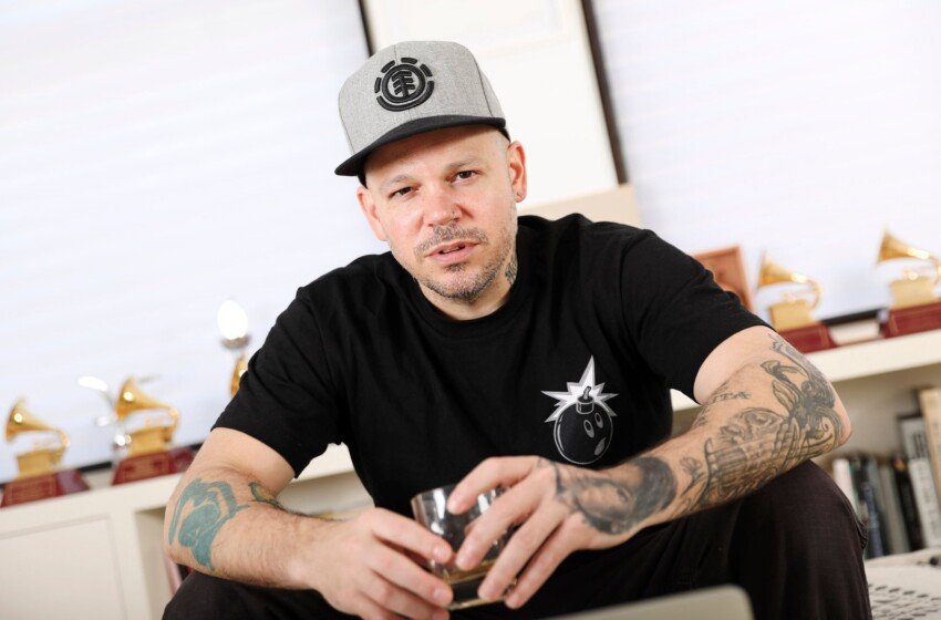  Residente responde al boicot de los premios Grammy Latinos de J Balvin: “Si [ellos] no nos valoran, ¿por qué tengo 31 premios Grammy?”