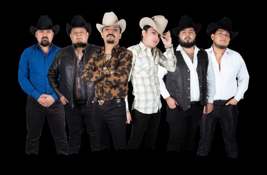  LOS DOS CARNALES ANUNCIAN SU SEGUNDA FECHA EN CHILE CON SU GIRA “DEL RANCHO PARA EL MUNDO”